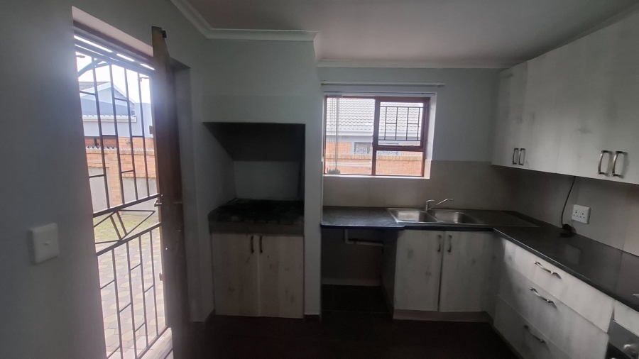 3 Bedroom Property for Sale in Heiderand Western Cape